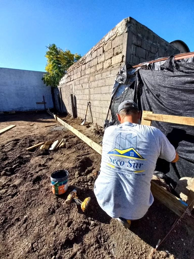 construcción de estructuras en steel framing, isopanel y en métodos de obra tradicional.