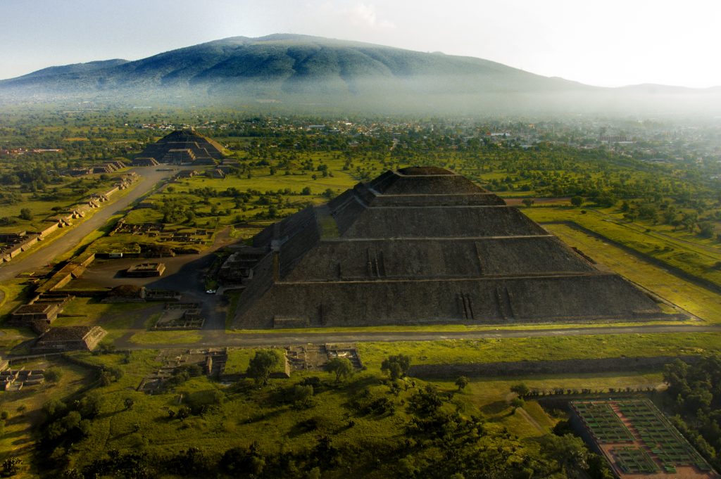 Teotihuacán (Pirámide del Sol) – Atracciones